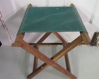 Folding seat