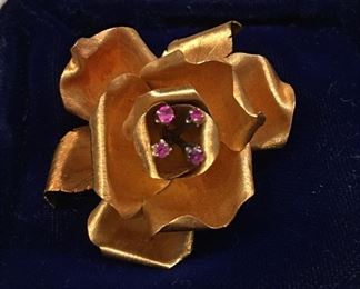 18k Yellow Gold Brooch with 4 Rubies
