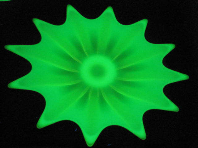 Rare 17" Fostoria Vaseline Glass Platter Heirloom pattern