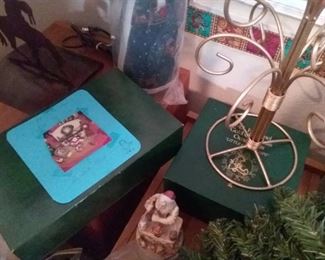 Hallmark Ltd Ed. "The Family Room" w/mantle