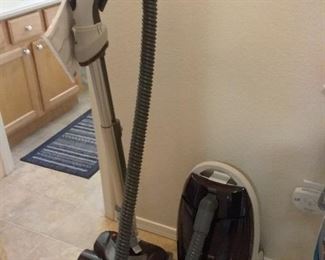 Kenmore Truehepa vacuum cleaner