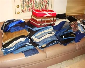 Men's pants and Blue Jeans - Levi's, Wrangler and others.