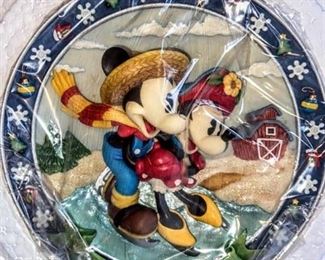 Enesco Corporation Disney's Mickey and Minnie Mouse Plaque Dated 1998