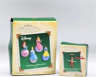 (2) Hallmark Keepsakes Disney Miniature Ornaments in Boxes - Disney Princesses and Pinocchio