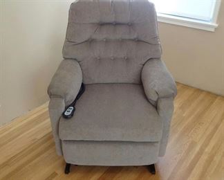 Fairly NEW! Power Lift Chair Recliner. Discounted price $300