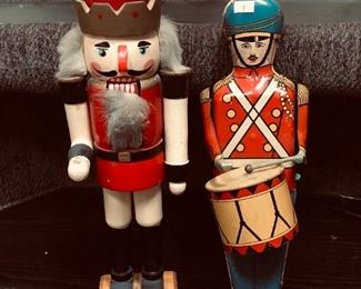 Tin plate drum major by Wolverine includes wooden nut cracker