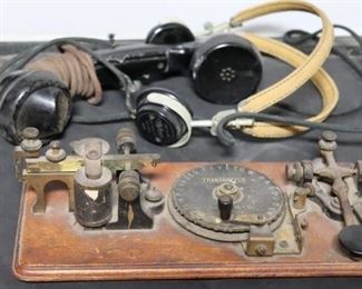 
WORLD WAR II GROUP, TRANSMITTER OMNIGRAPH W/HEADPHONES MILITARY
