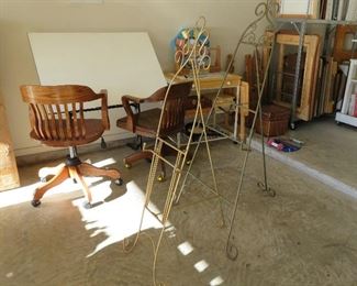 Easels for art display