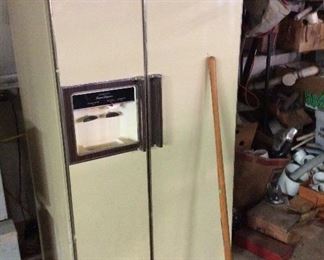 Older working Refrigerator 