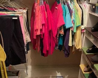 Ladies casual clothes and shoes 