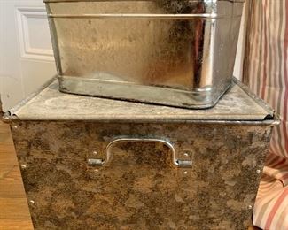 Lots of interesting items in this house! 