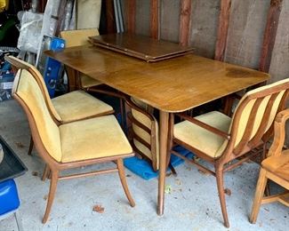 Robsjohn Gibbings for Widdicomb Mid Century Modern Dining Set with (5) chairs - needs to be reupholstered and some TLC - one chair is in need of repair