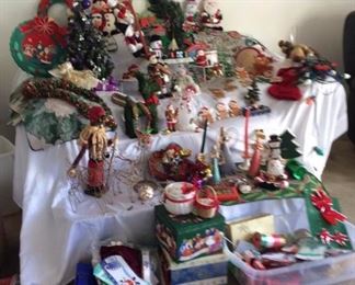 HKM017 Christmas Table Decorations