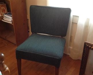 Green wide chair