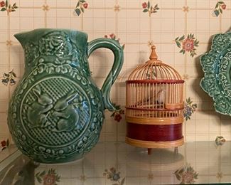 Matching pitcher to platter