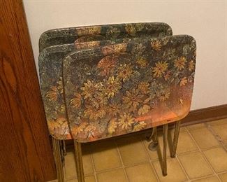 3 vintage TV trays - metal