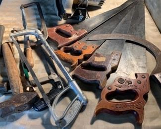 #101) $24 30 Vintage Lot of Saws and large C clamp (1 of 2 views) 