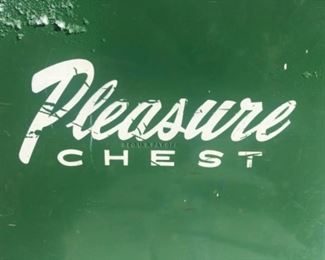 #123) $75 1950s Green Pleasure Chest Cooler with Lid. See photos for wear and scratches. Measures approx 15’’ x 14’’ x 12’’ deep. (1 of 3 views ) 