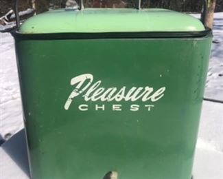 #123) $75 1950s Green Pleasure Chest Cooler with Lid. See photos for wear and scratches. Measures approx 15’’ x 14’’ x 12’’ deep. (1 of 3 pictures ) 
