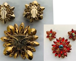 #148) $36 NOW 20% OFF (was $45 ) Vintage Signed Judy Lee Vibrant Red Glass Stones Brooch and Clip Earring set. Brooch measures 2 1/2 “ diameter and clips measure 1 1/2 “ in diameter. Not cleaned but in good vintage condition. (1 of 2 views) 