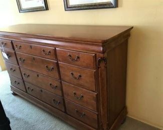 Hooker Seven Seas Large Bureau Exceptional quality
