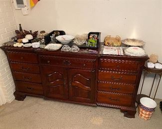 Buffet/Server