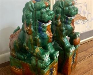 Foo Dogs
