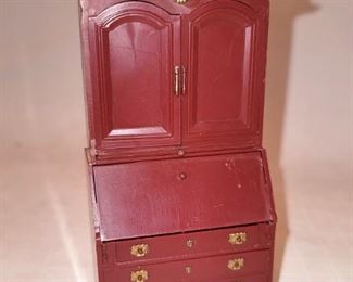 Vintage Marx dollhouse secretary desk $5 (finnials missing on top)