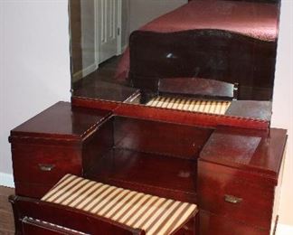 Vintage Mahogany 1930-40s Vanity with Beveled Mirror and Bench