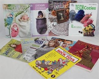 Collection of Vintage Crochet Books/Magazine