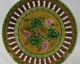 Villeroy & Boch Majolica Lattice Border Grapes Scchramberg C.1900’s