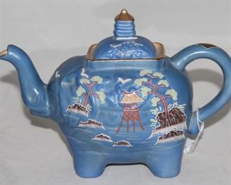 Vintage Japan ELephant Hand Painted Teapot 
