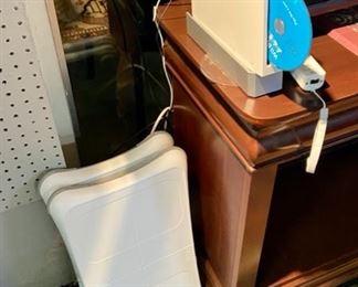 Wii Gaming System with 2 Foot Pads, 2 Hand Controllers, and 2 Games (Sports Pkg and Exercise Pkg), WORKS!