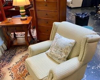 Adorable Vintage Upholstered Chair