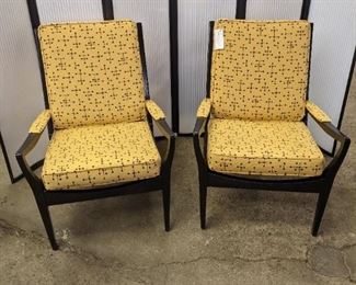 Fresh cushions and straps on these lounge chairs!