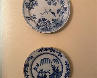 Antique Delft 