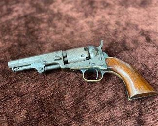 Colt Pocket Model(Original Gun with Matching Serial Numbers/105346)