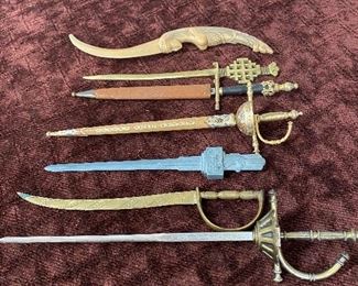 Assorted Old and Vintage Letter Openers