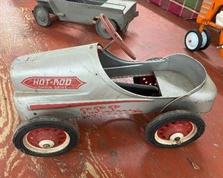 Old Chain Drive Hot Rod Pedal Car(Needs Some Work)