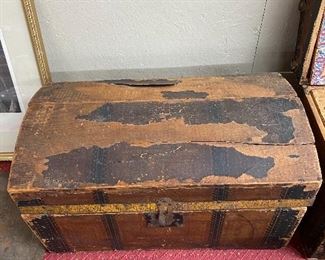 Victorian Trunk