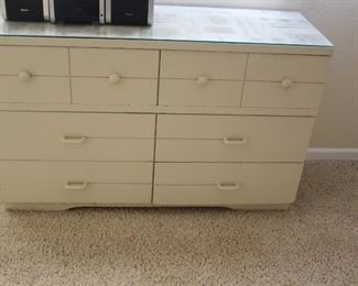 This item will be listed in an online auction prior to the estate sale. Please sign up for our newsletter to recieve the auction links when they are published. https://gailshiddencreations.com/estate-sale-services/estate-sales/ Auction are usually published seven to ten days prior to the auctual estate sale.