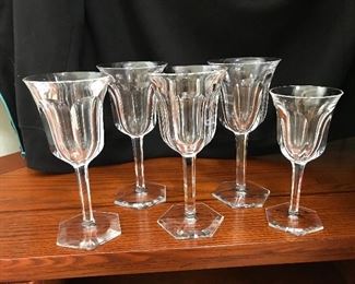 SOLDThis item will be listed in an online auction prior to the estate sale. Please sign up for our newsletter to recieve the auction links when they are published. https://gailshiddencreations.com/estate-sale-services/estate-sales/ Auction are usually published seven to ten days prior to the auctual estate sale.