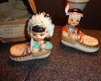 Vtg Native American Indian Girl Boy Moccasin Salt & Pepper