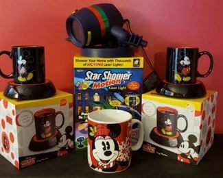 https://ctbids.com/#!/description/share/681959 Perfect gifts for the Disney lover! Two Mickey Mouse mug warmers. Each box comes with a 10 oz ceramic mug. Keeps hot beverages and soup warm. Lot also includes an extra-large Minnie Mouse holiday time coffee mug. The mouth of the mug is approximately 4.5” wide. To celebrate your highest bid, this lot also includes a Star Shower Motion Laser Light!

