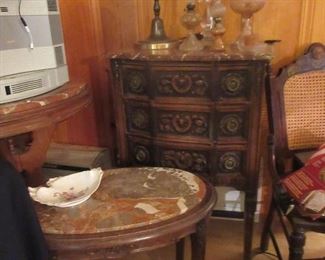 oval marble top table / French style marble top cabinet