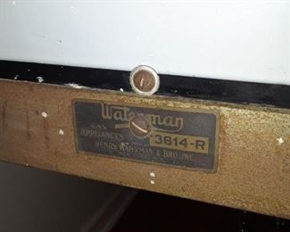 Waterman Ideal Gas Stove Model 3614-R Circa 1930's 