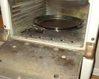 Waterman Ideal Gas Stove Model 3614-R Circa 1930's 