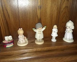 Figurines and Collectables Ceramic / Porcelain 