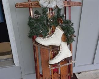 Christmas Decorations with a Country Motif