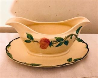 $20 Gravy boat 7"L; 3.5"W; 4"H